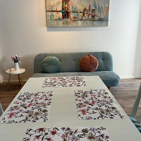 Apartman Robi Appartamento Zara Esterno foto